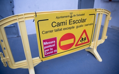 Tanca per senyalitzar un camí escolar | Roger Benet